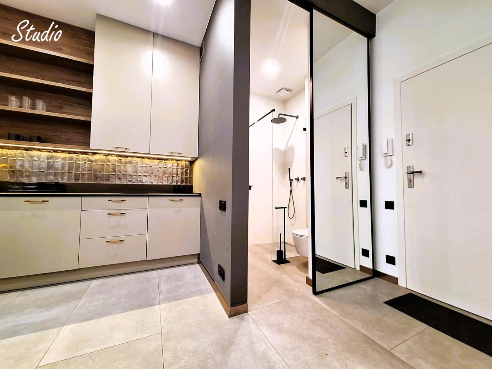 Gold City Point Piotrkowska 37 우치 외부 사진