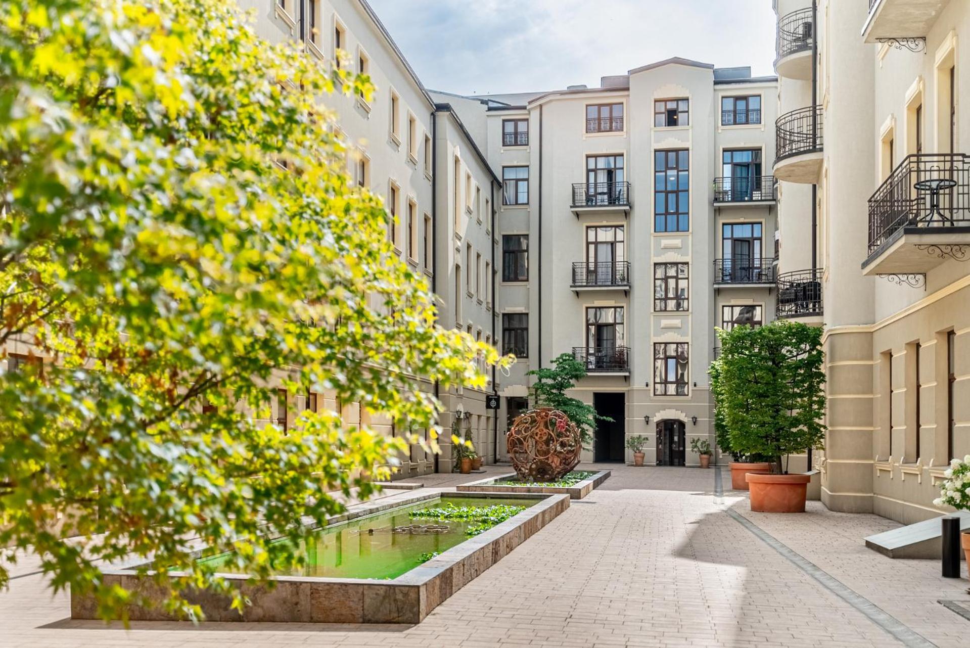 Gold City Point Piotrkowska 37 우치 외부 사진